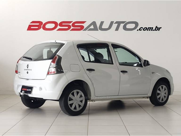 RENAULT - SANDERO - 2014/2014 - Branca - R$ 34.900,00