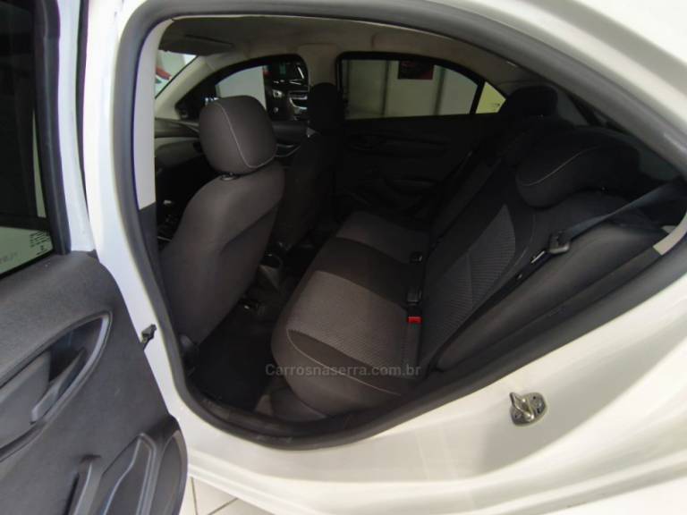 CHEVROLET - ONIX - 2019/2020 - Branca - R$ 50.900,00
