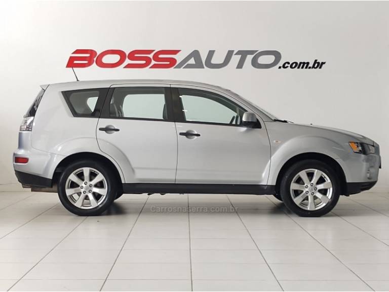 MITSUBISHI - OUTLANDER - 2009/2010 - Prata - R$ 53.900,00