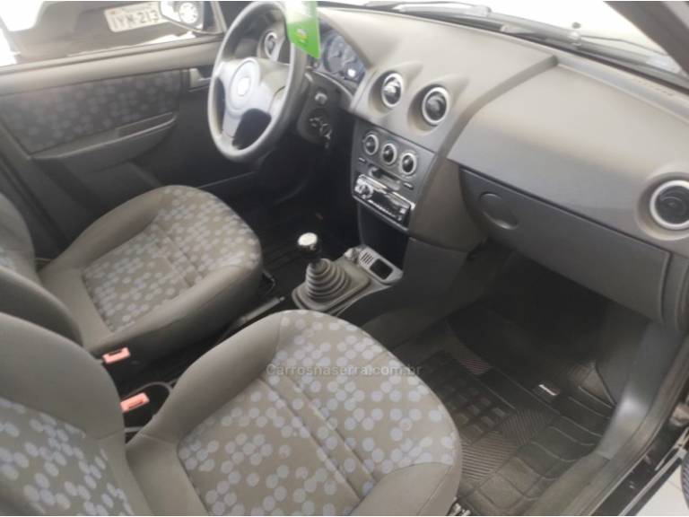 CHEVROLET - PRISMA - 2009/2010 - Preta - R$ 23.900,00