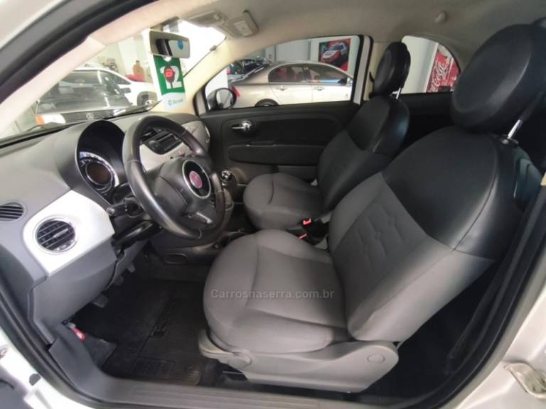 FIAT - 500 - 2011/2012 - Prata - R$ 39.900,00