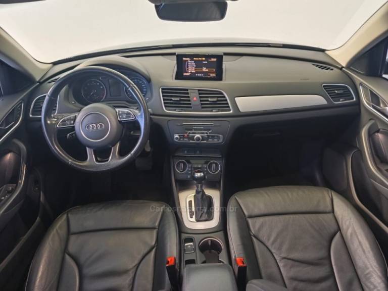 AUDI - Q3 - 2015/2016 - Preta - R$ 91.900,00