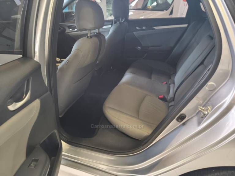 HONDA - CIVIC - 2019/2019 - Prata - R$ 113.900,00