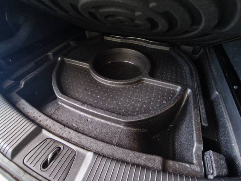 CHEVROLET - CAPTIVA - 2015/2015 - Branca - R$ 62.900,00