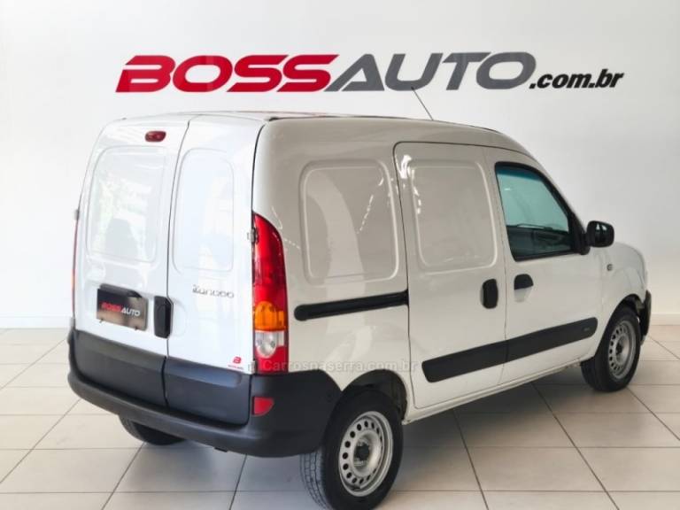 RENAULT - KANGOO - 2014/2015 - Branca - R$ 49.900,00