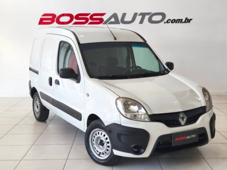 RENAULT - KANGOO - 2014/2015 - Branca - R$ 49.900,00