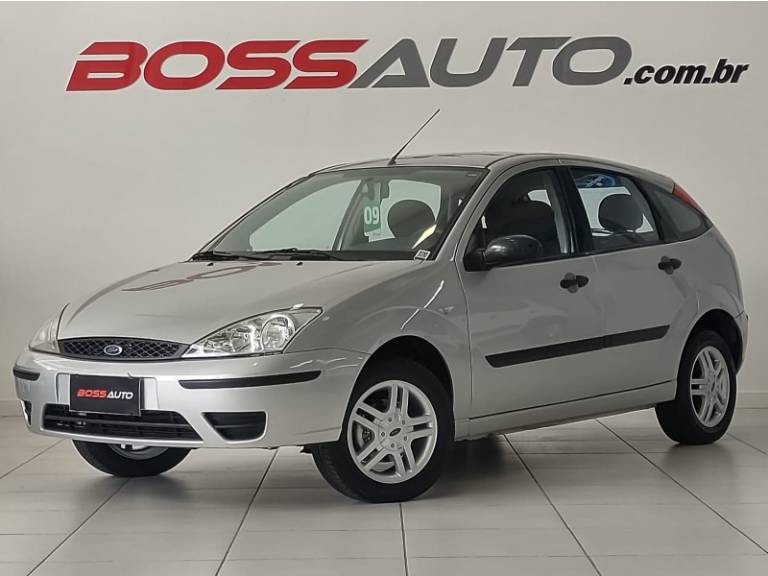 FORD - FOCUS - 2009/2009 - Prata - R$ 27.900,00