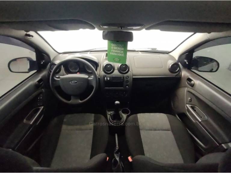 FORD - FIESTA - 2012/2013 - Branca - R$ 29.500,00