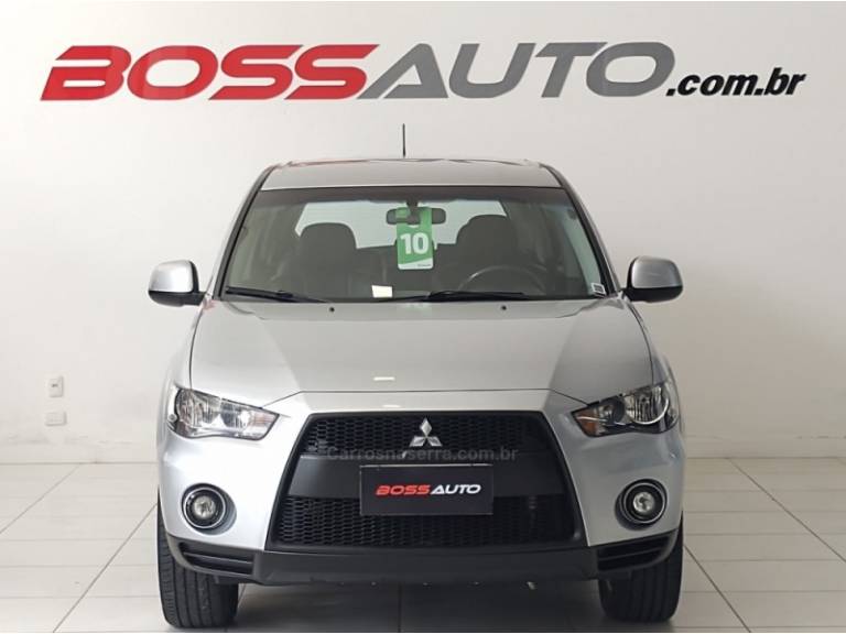 MITSUBISHI - OUTLANDER - 2009/2010 - Prata - R$ 53.900,00