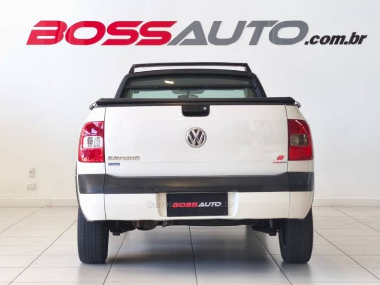 VOLKSWAGEN - SAVEIRO - 2012/2012 - Branca - R$ 37.900,00