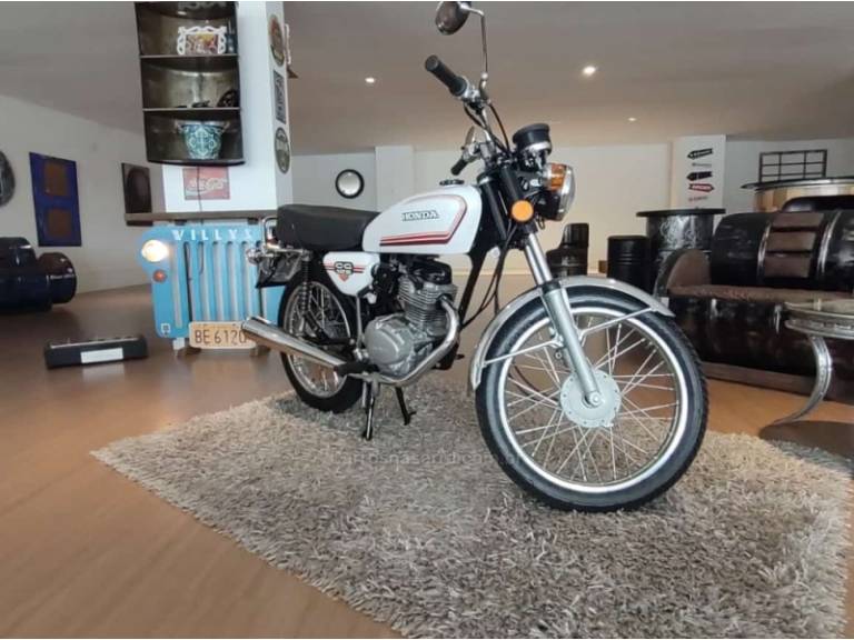 HONDA - CG 125 - 1982/1982 - Branca - R$ 22.000,00