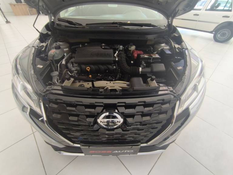 NISSAN - KICKS - 2022/2022 - Prata - R$ 96.500,00