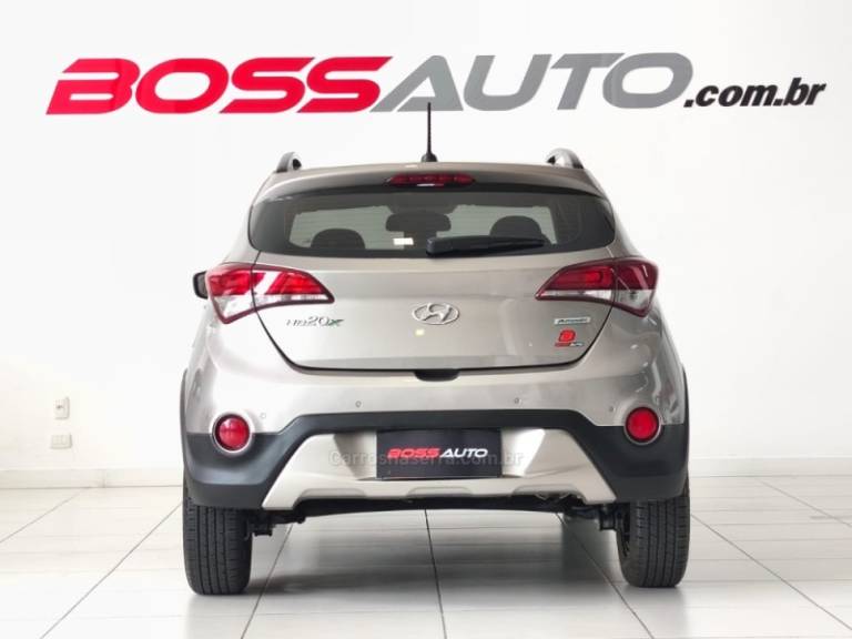 HYUNDAI - HB20X - 2018/2019 - Prata - R$ 78.900,00