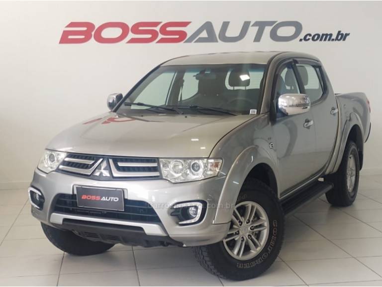 MITSUBISHI - L200 TRITON - 2016/2017 - Prata - Sob Consulta