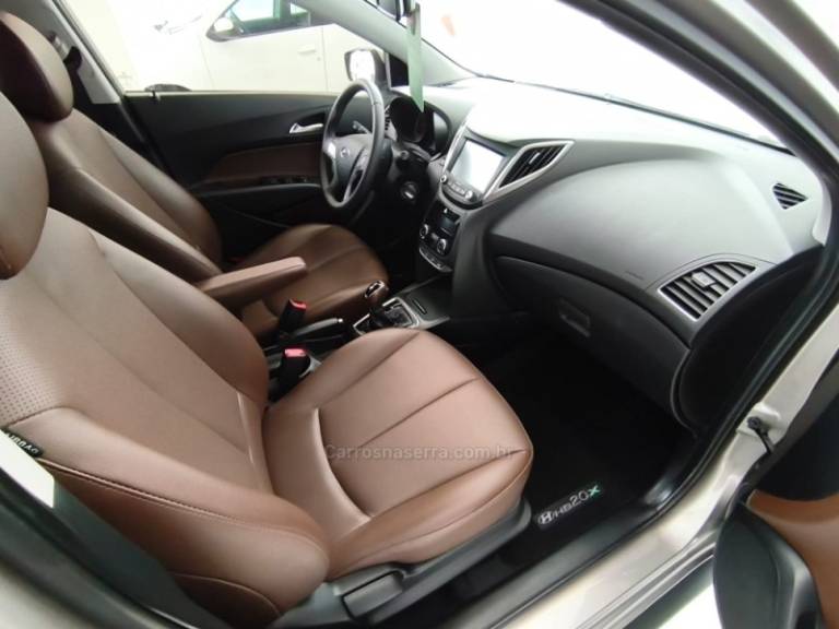 HYUNDAI - HB20X - 2018/2019 - Prata - R$ 78.900,00