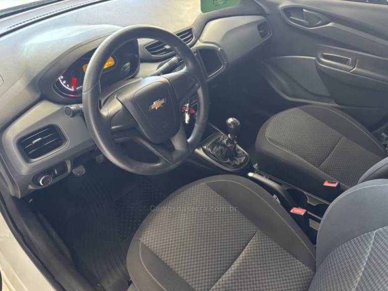 CHEVROLET - ONIX - 2019/2020 - Branca - R$ 50.900,00