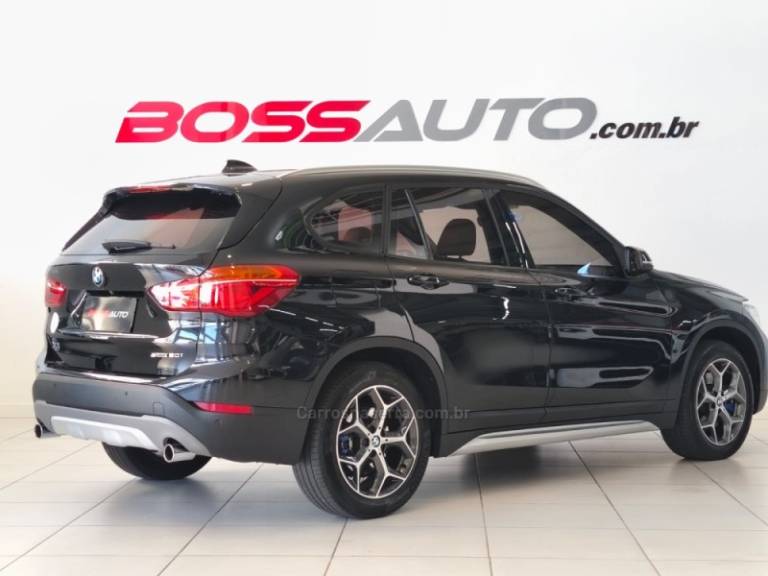 BMW - X1 - 2019/2019 - Preta - R$ 129.900,00