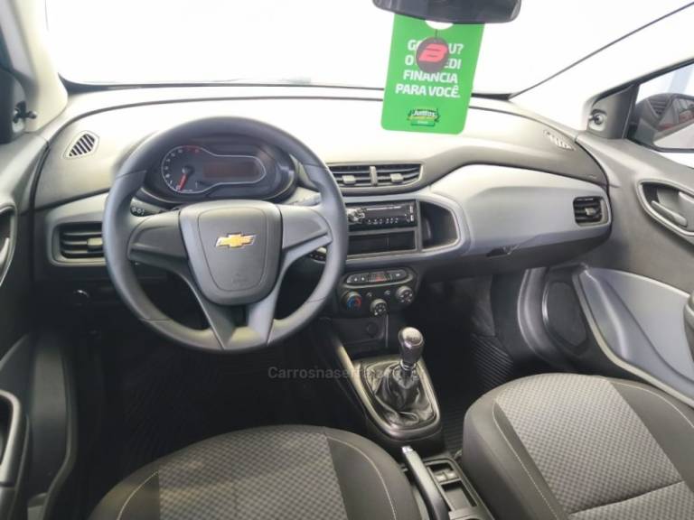 CHEVROLET - ONIX - 2019/2020 - Branca - R$ 51.900,00