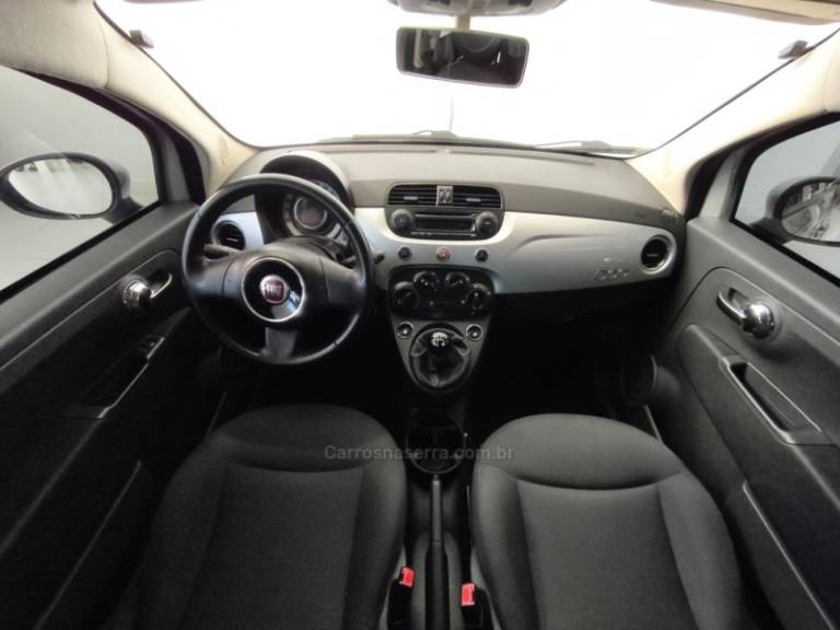 FIAT - 500 - 2011/2012 - Prata - R$ 39.900,00